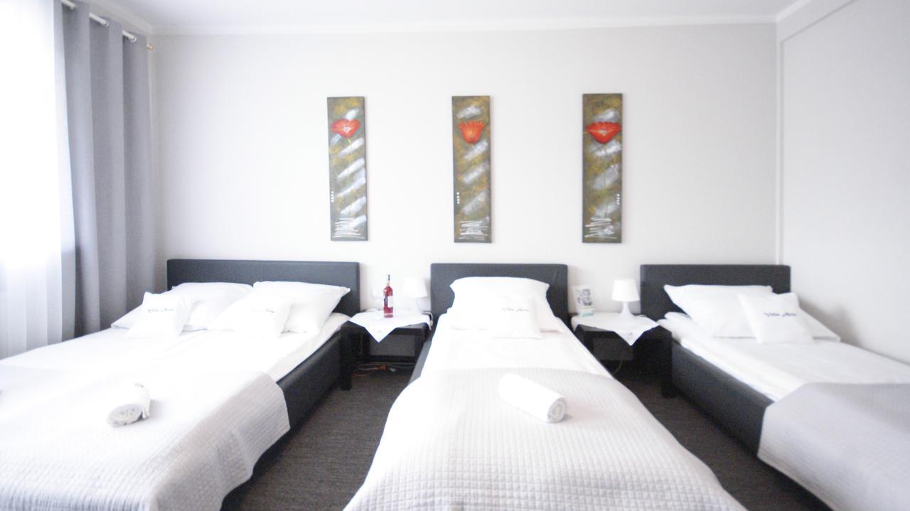 Villa Alris Bialystok Ngoại thất bức ảnh