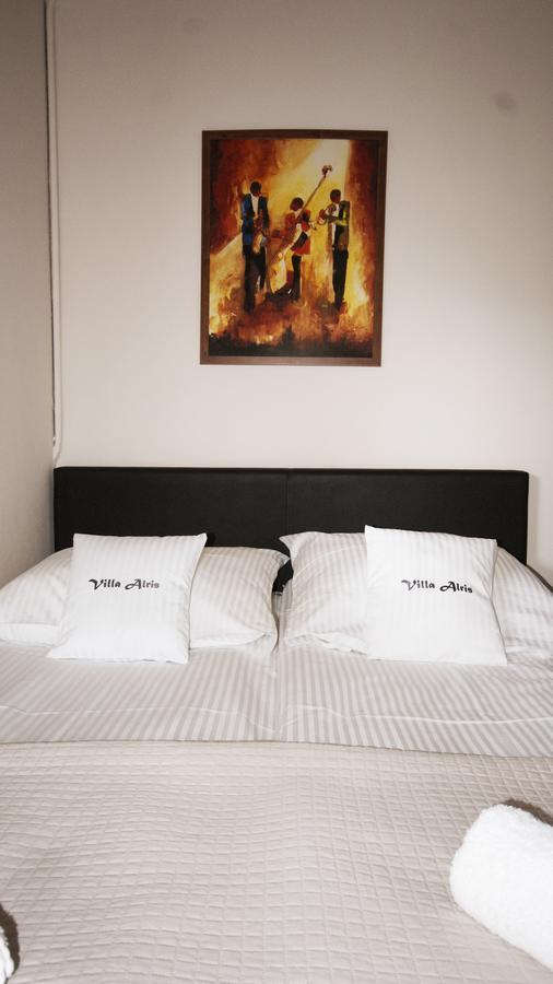 Villa Alris Bialystok Ngoại thất bức ảnh