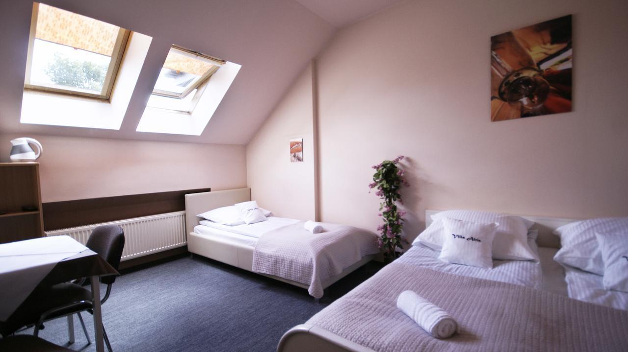 Villa Alris Bialystok Ngoại thất bức ảnh