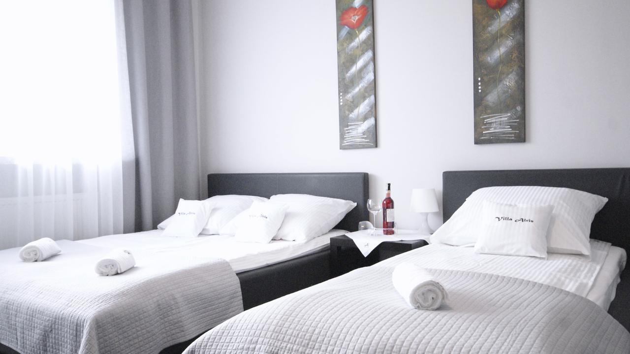Villa Alris Bialystok Ngoại thất bức ảnh