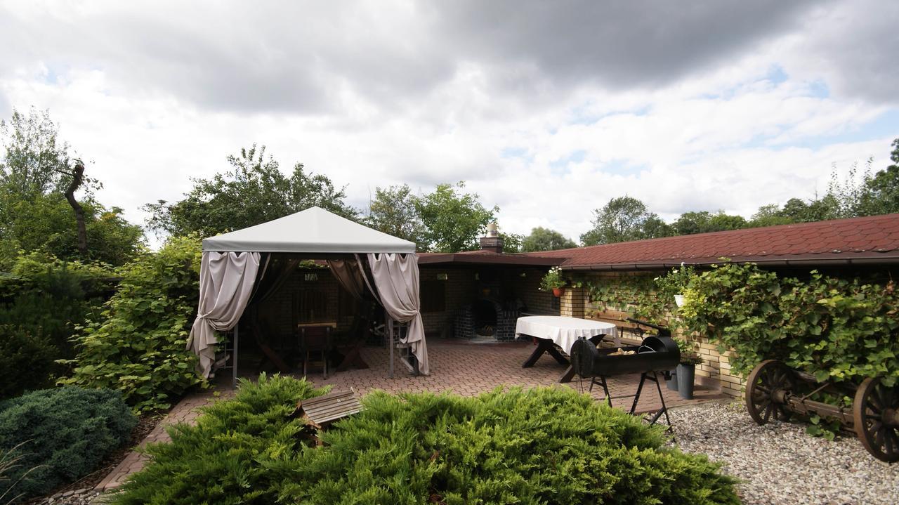 Villa Alris Bialystok Ngoại thất bức ảnh