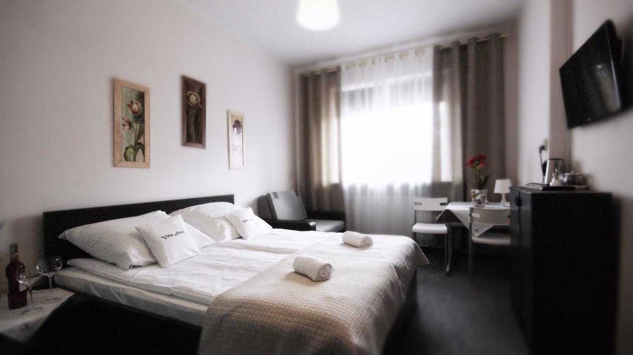 Villa Alris Bialystok Ngoại thất bức ảnh